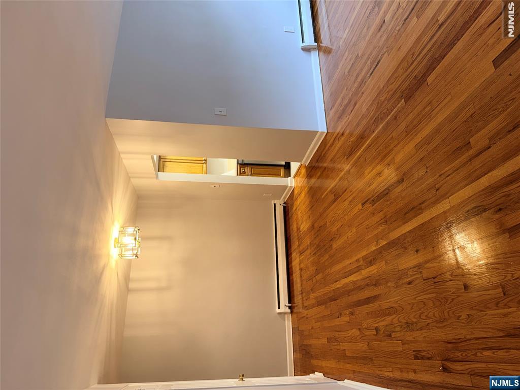 220 Prospect Avenue 3D - Photo 4