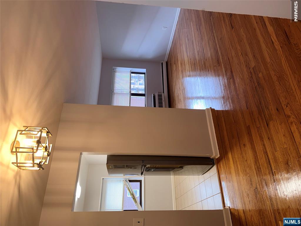 220 Prospect Avenue 3D - Photo 5