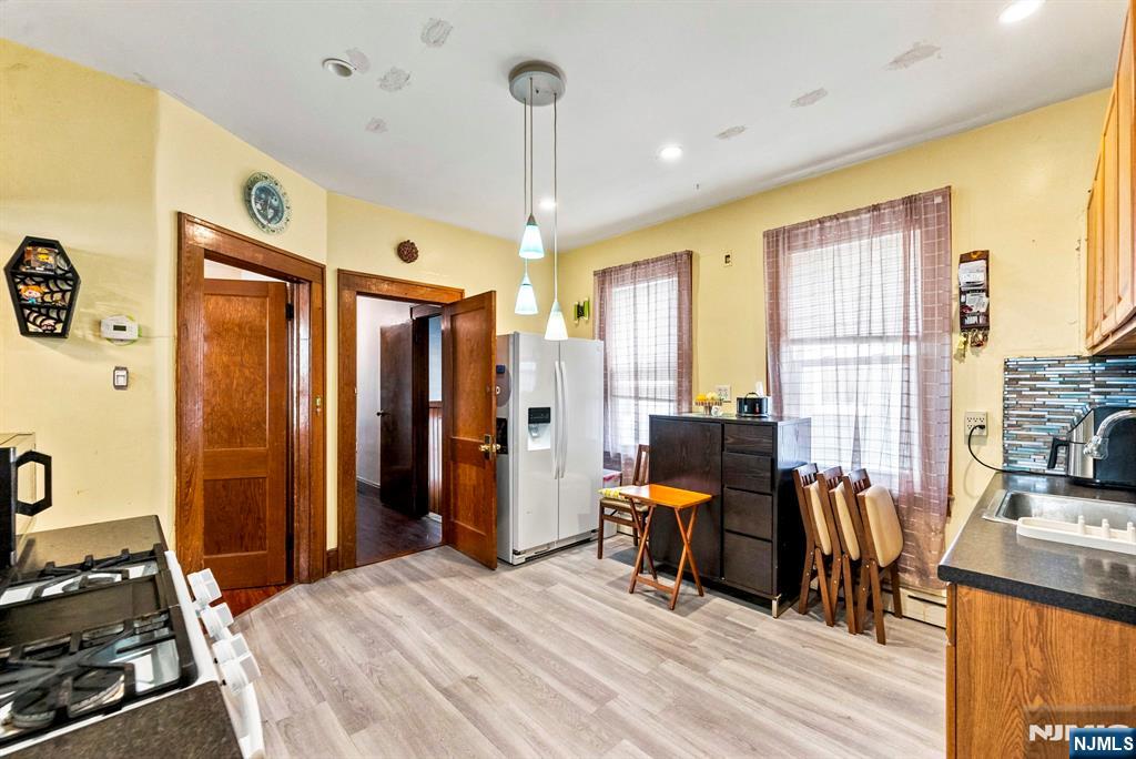 242 Lanza Avenue - Photo 4