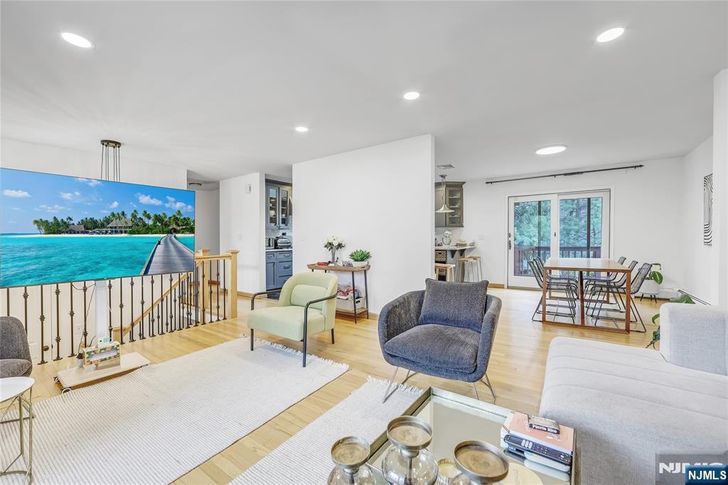 45 Lenox Avenue - Photo 3