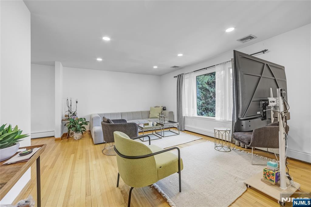 45 Lenox Avenue - Photo 5