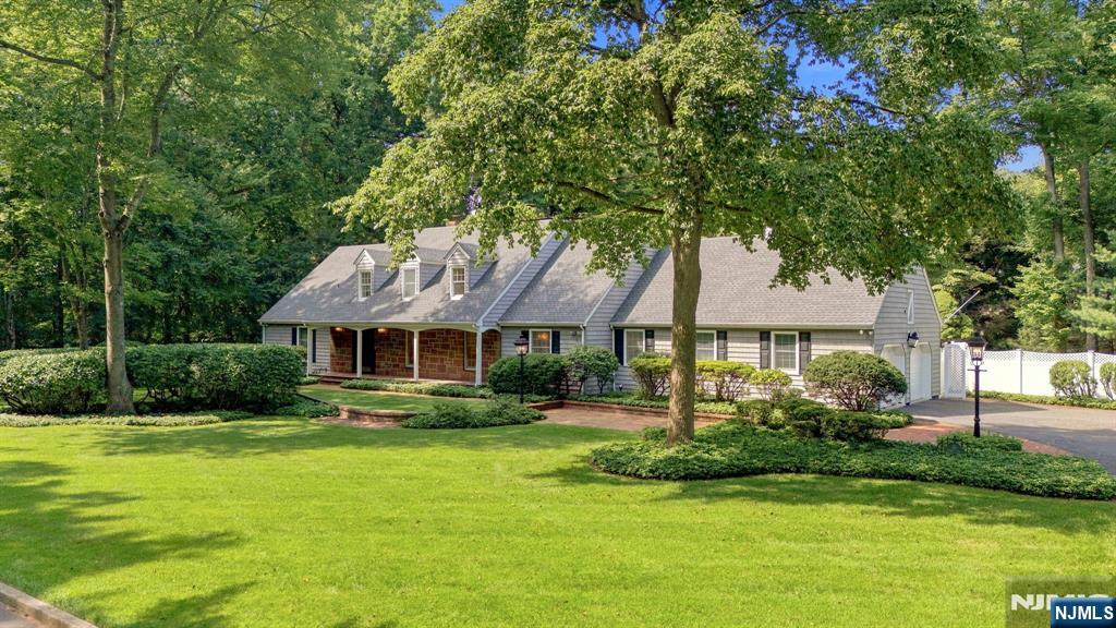 29 Hickory Hill - Photo 1