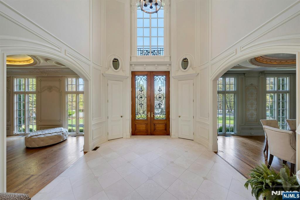 501 Timberline Drive - Photo 3