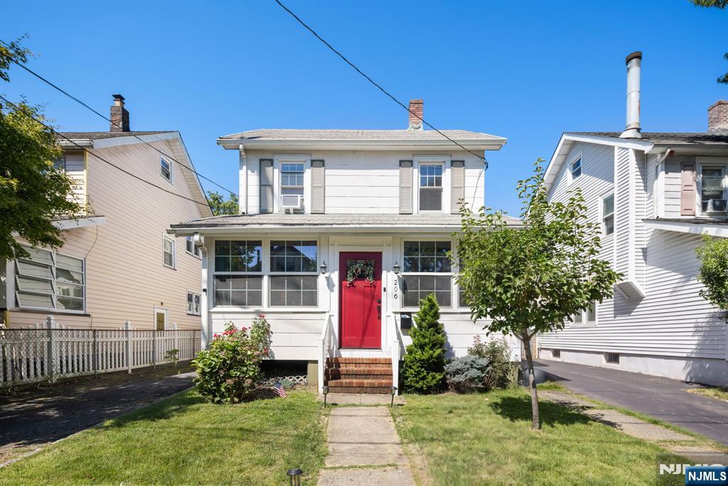 206 Spruce Street - Photo 1