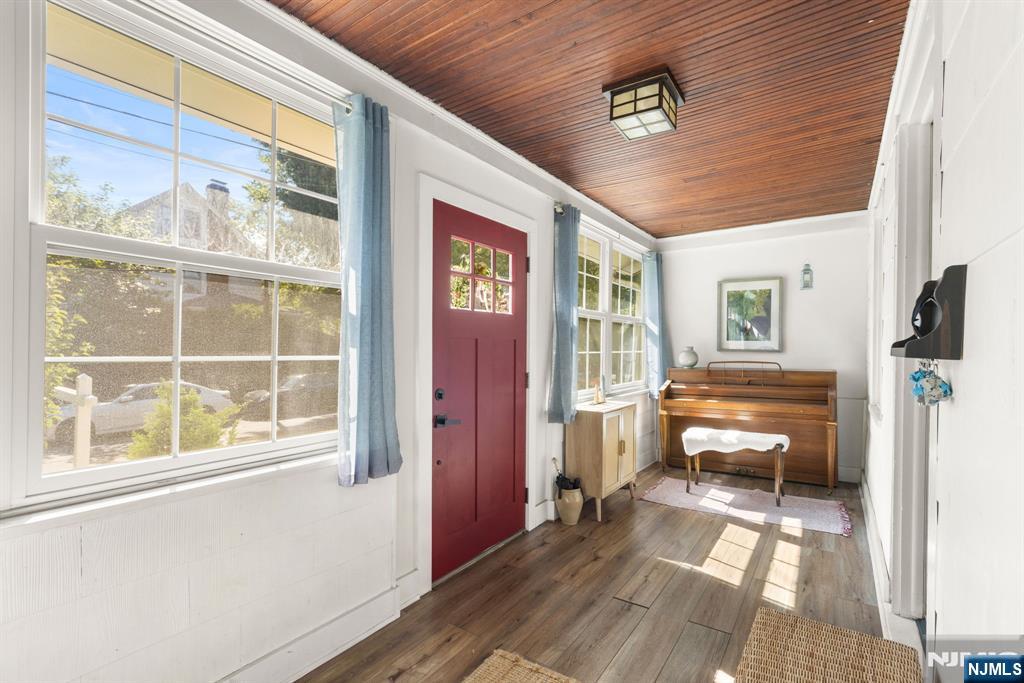 206 Spruce Street - Photo 3