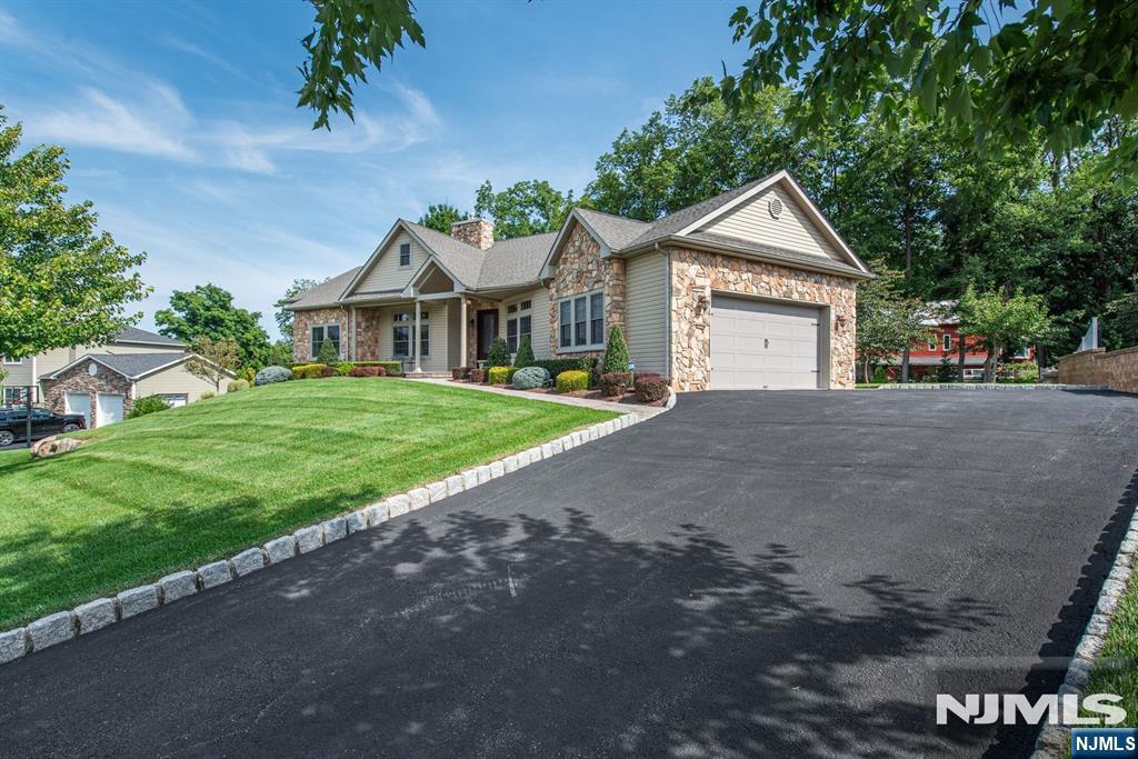 Photo 2 of Land for sale at 7 Dehart Ct, Wayne, NJ 07470 | MLS# 26032312 | Listing updated on 2026-10-07