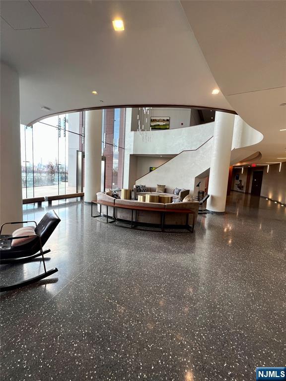 320 Adolphus Avenue #408