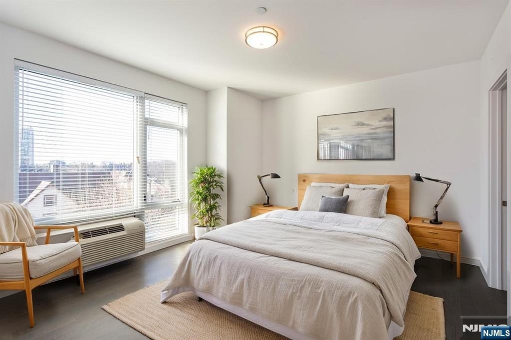 159 Cedar 202 - Photo 2