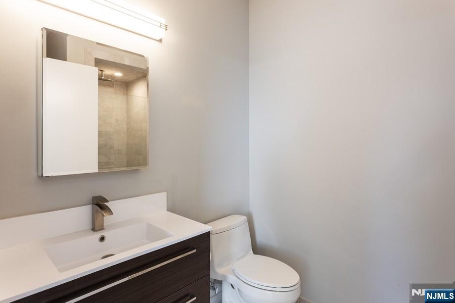 159 Cedar 202 - Photo 3
