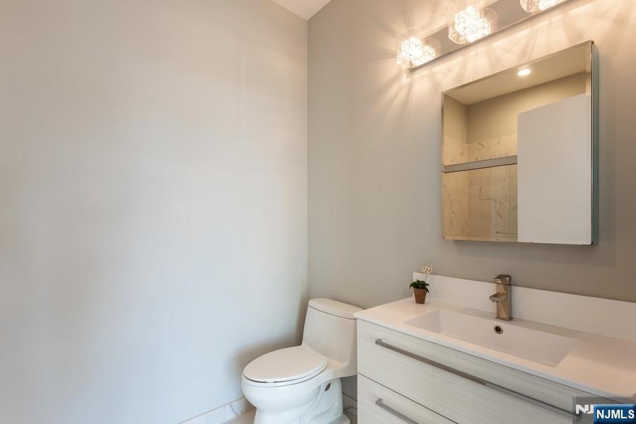 159 Cedar 202 - Photo 5
