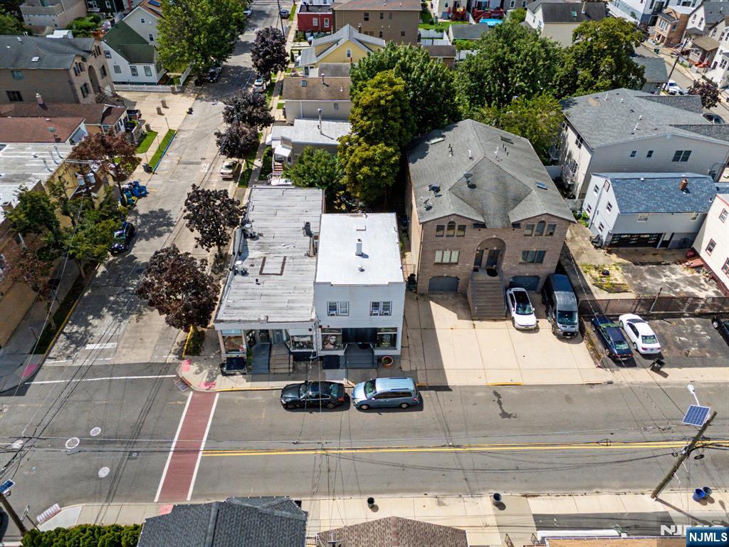 163 Front Street - Photo 2