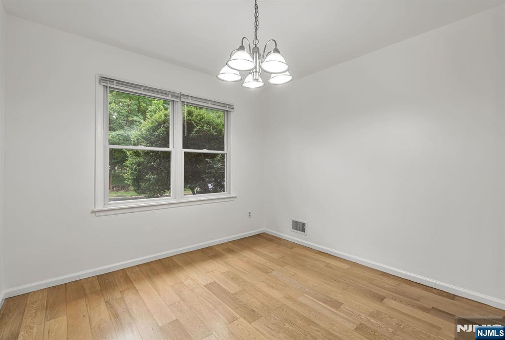 13 Briarwood Court E - Photo 5