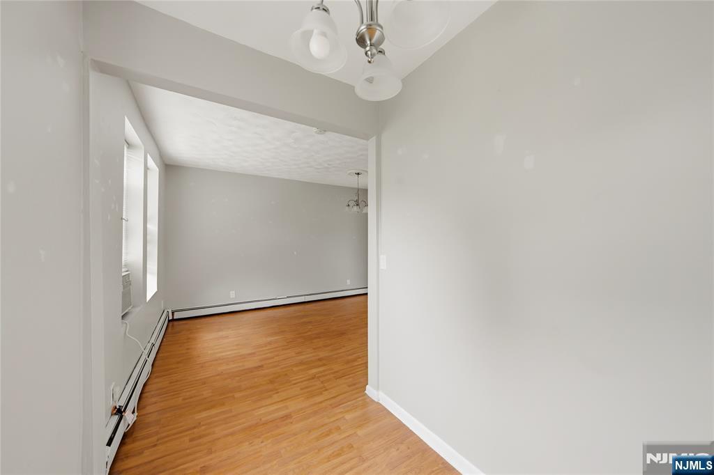 290 Ogden Street 1003 - Photo 3