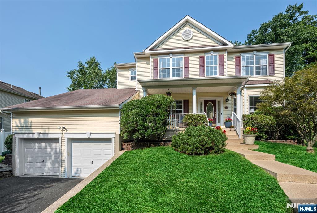 602 Skyline Drive - Photo 1