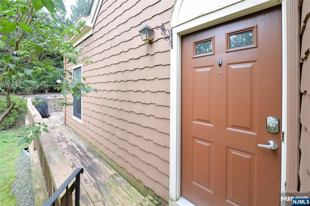 27 Tanager Court - Photo 2