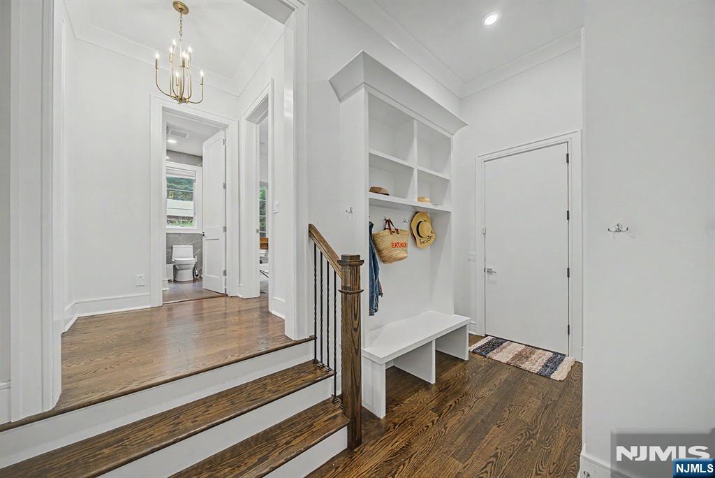 28 Leroy Street — photo 16