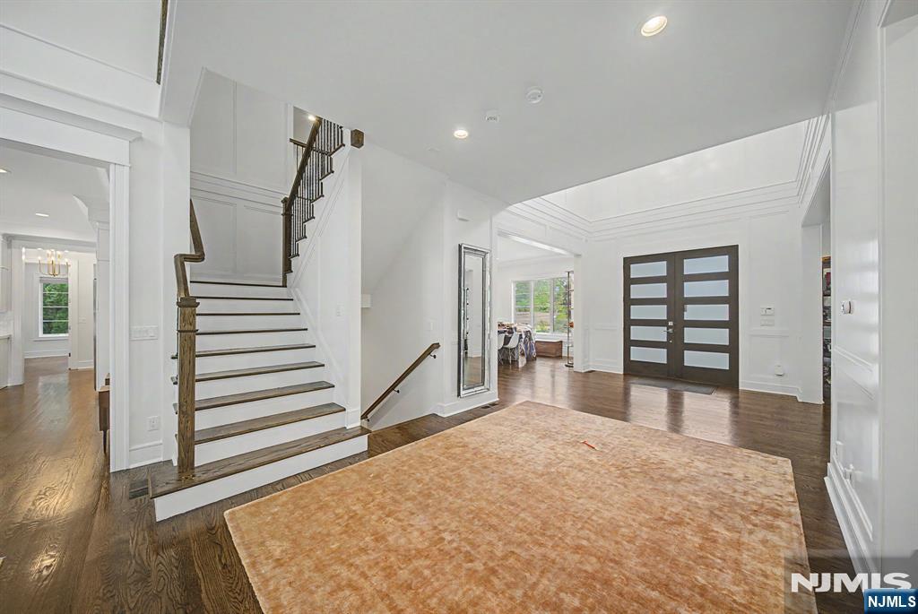 28 Leroy Street — photo 3