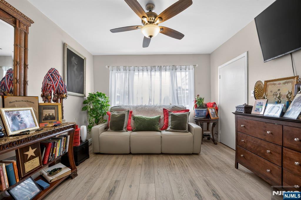 415-417 Preakness Avenue - Photo 3
