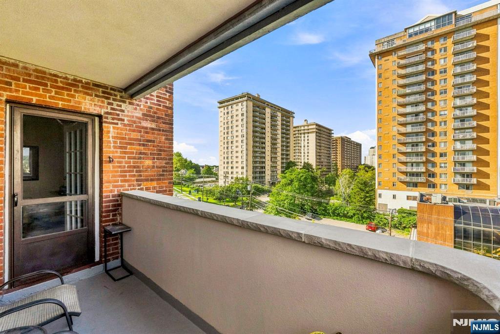 100 Prospect Avenue 4C - Photo 5