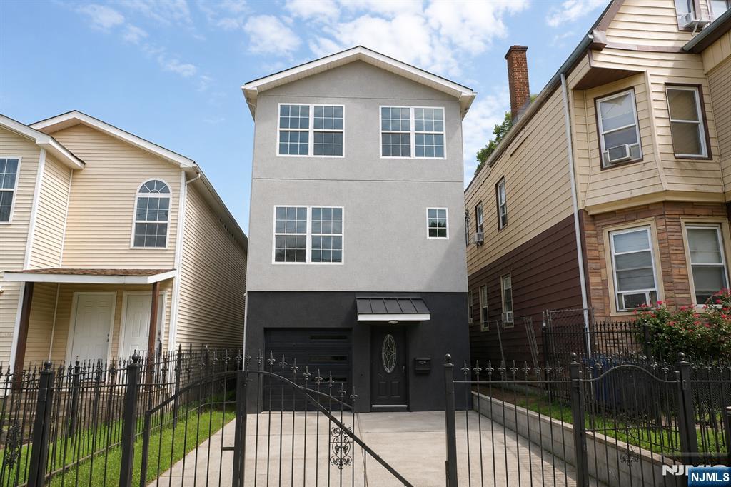 136 19th Avenue - Photo 1