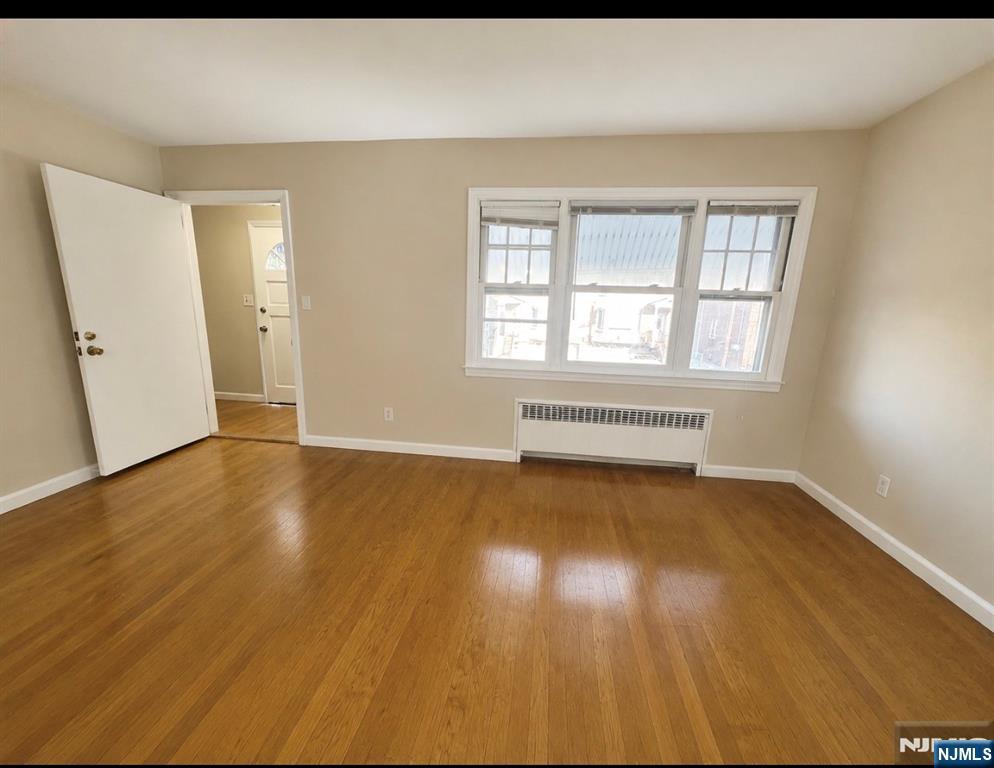 321 Roff Avenue 1 - Photo 2