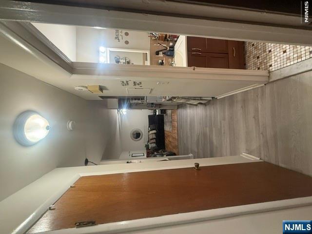 279 Chestnut Street 10 - Photo 5