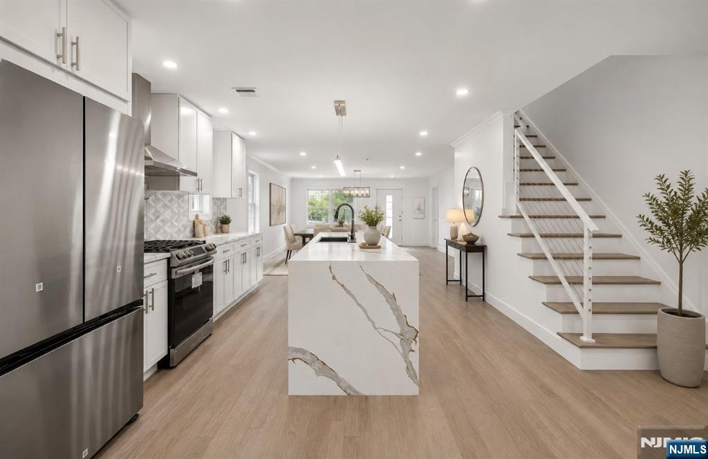 161 Kipp Avenue - Photo 3