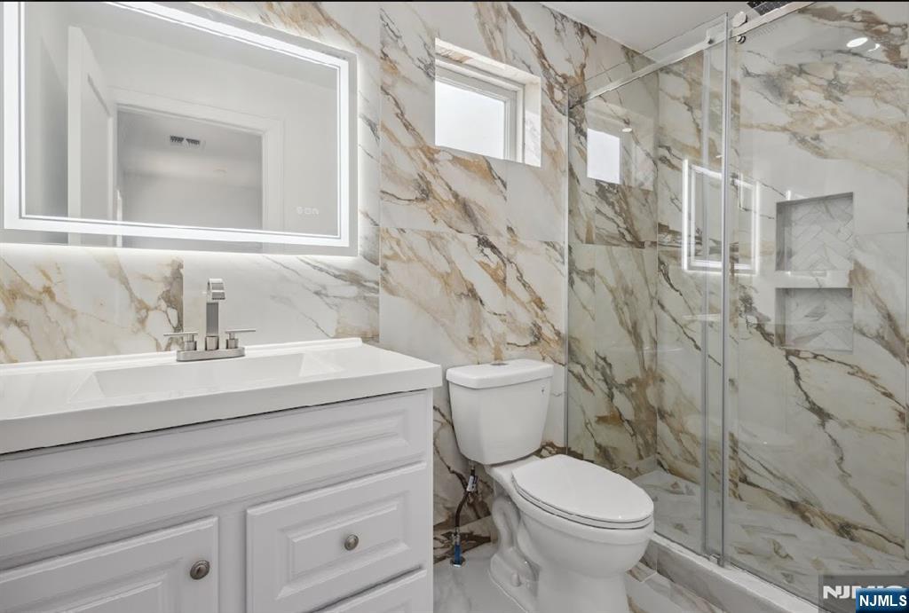 161 Kipp Avenue - Photo 4