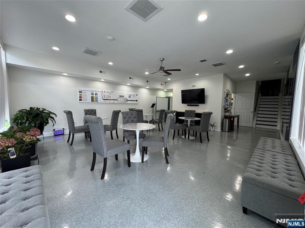154 Charles Street - Photo 1