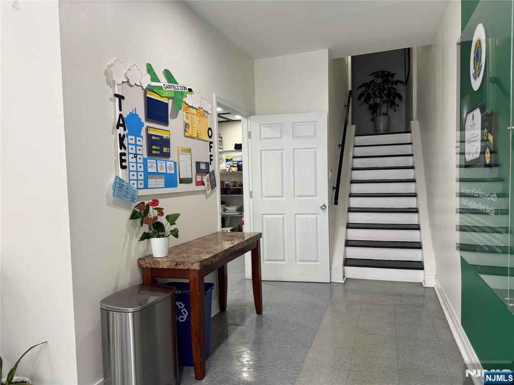 154 Charles Street - Photo 3