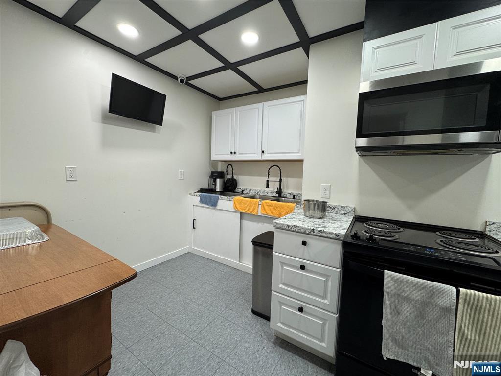 154 Charles Street - Photo 5