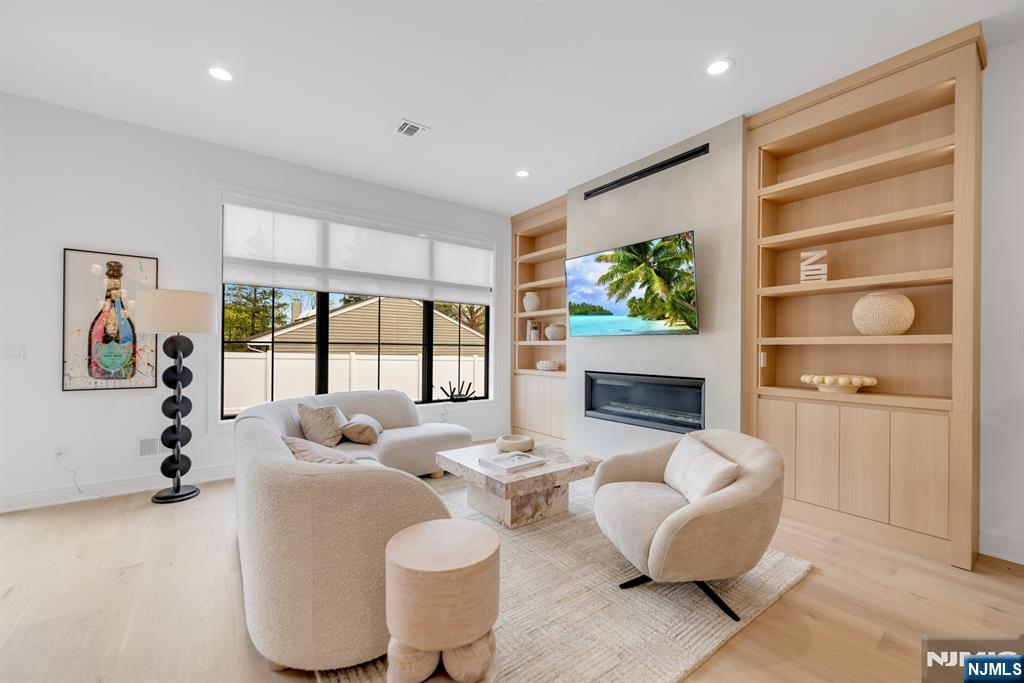23 Feldman Court - Photo 4