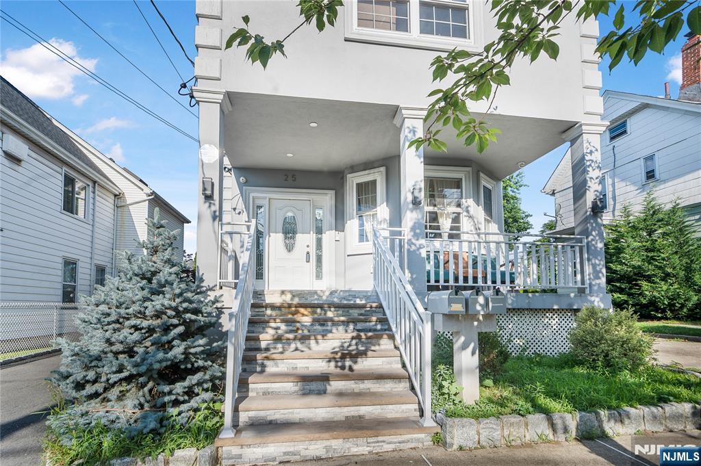 25 Palisade Avenue 1 - Photo 2
