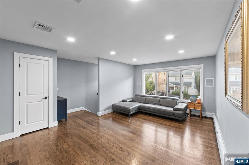 266 Grant Avenue A - Photo 4