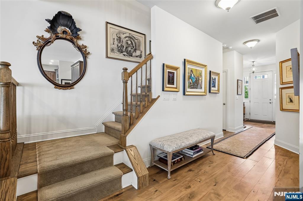 11 Hickory Court - Photo 2