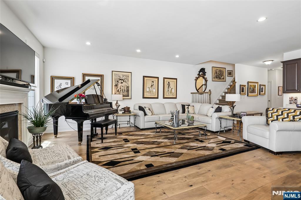 11 Hickory Court - Photo 3