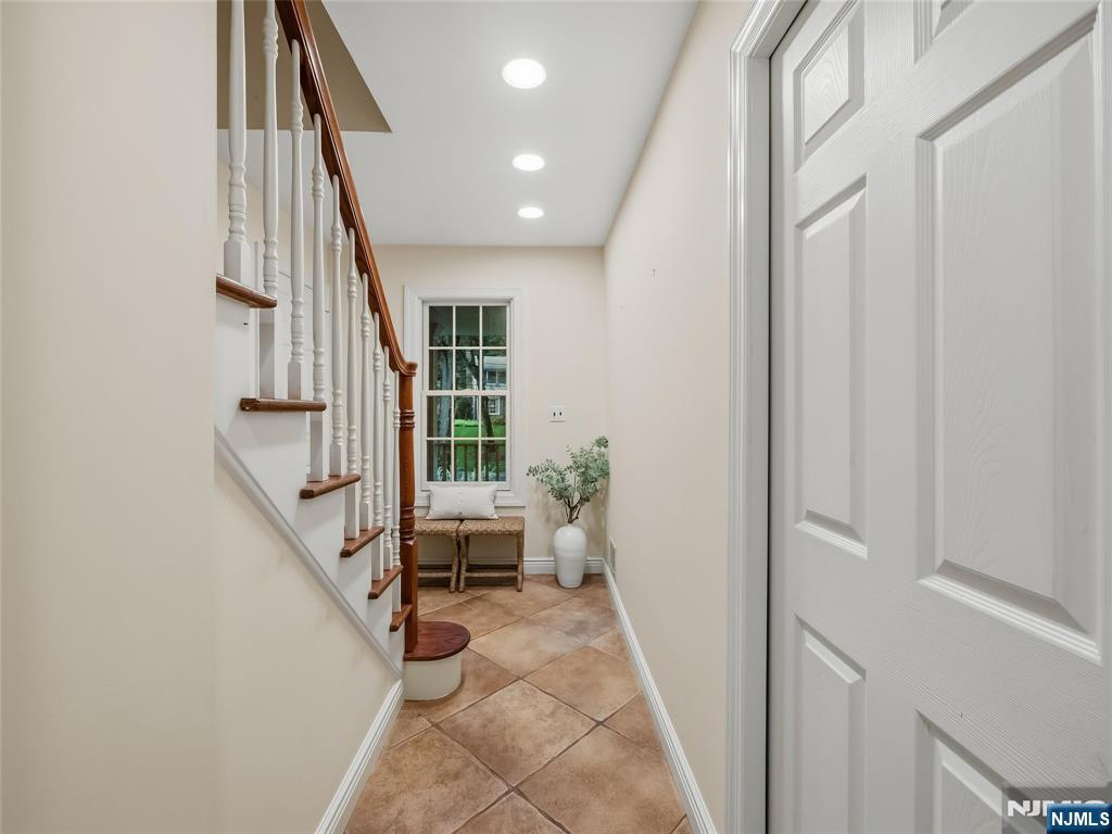 44 Barrett Lane
