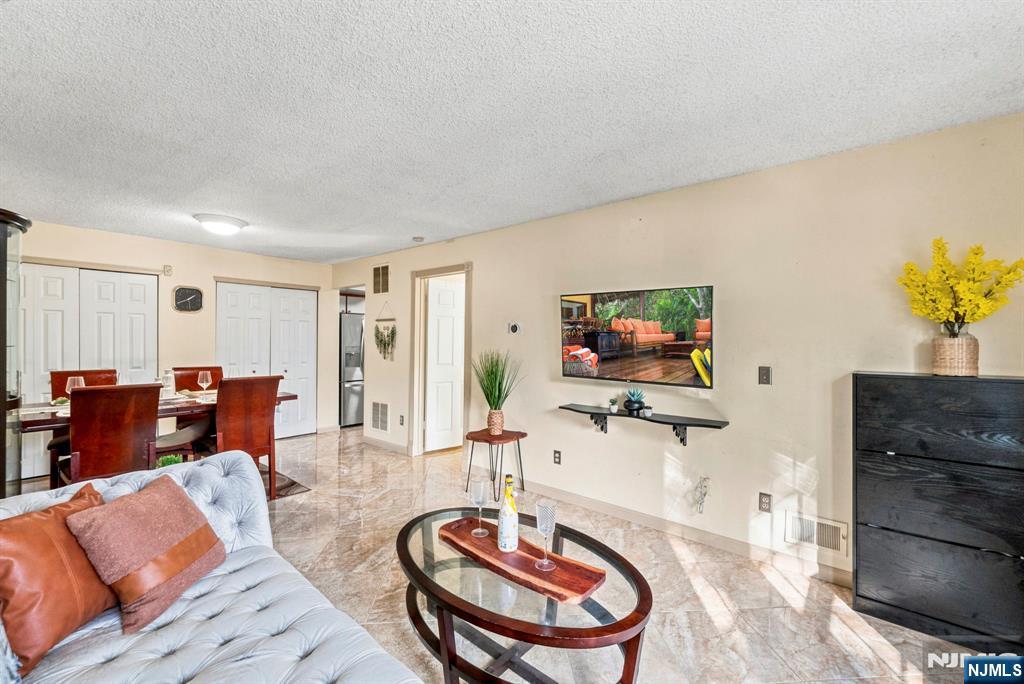 1338 Lavender Court - Photo 3