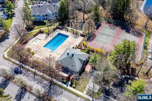 1338 Lavender Ct, Mahwah, NJ 07430