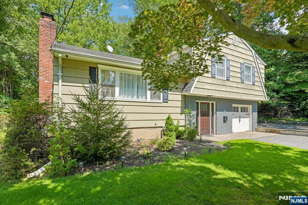 41 Magnolia Avenue - Photo 3