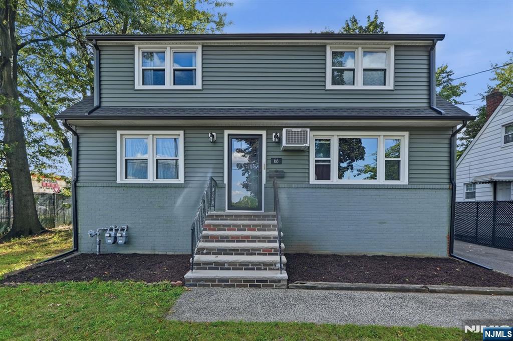66 Ray Street - Photo 1