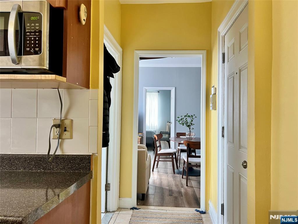 7812 Hudson Avenue C4 - Photo 4