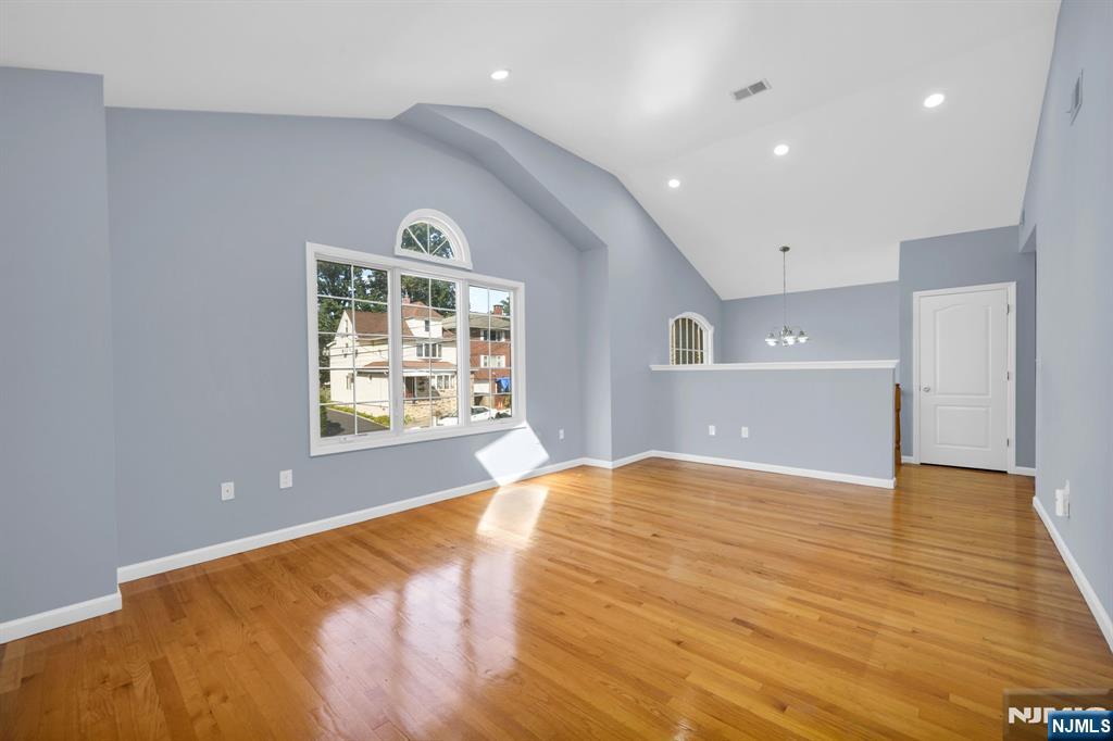 23 West Street 2 - Photo 4