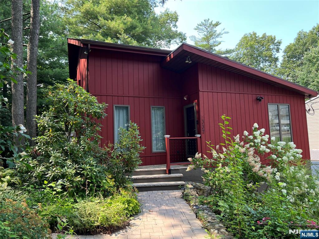 337 Skyline Lake Drive - Photo 1