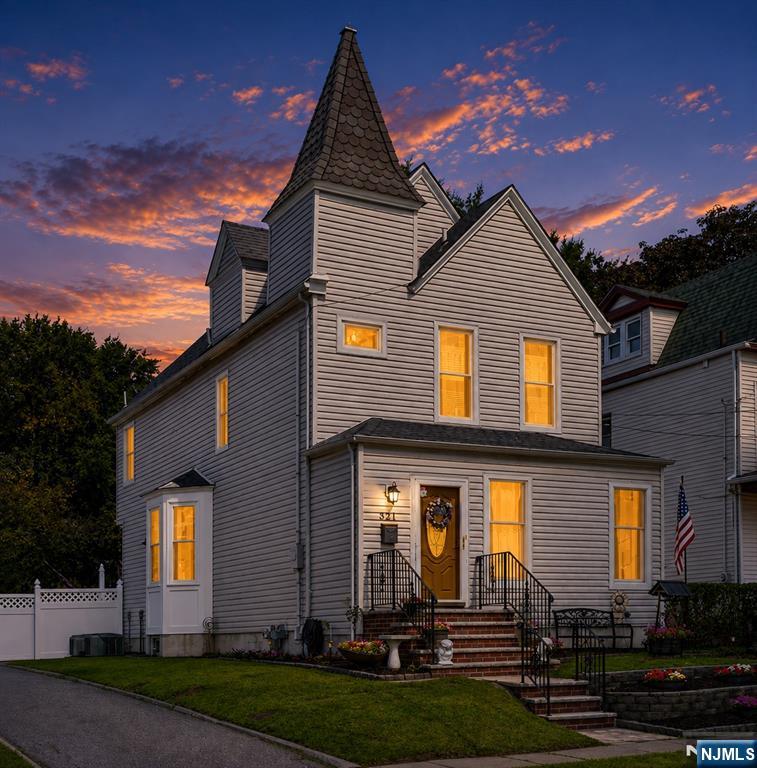 371 2nd Avenue - Photo 1