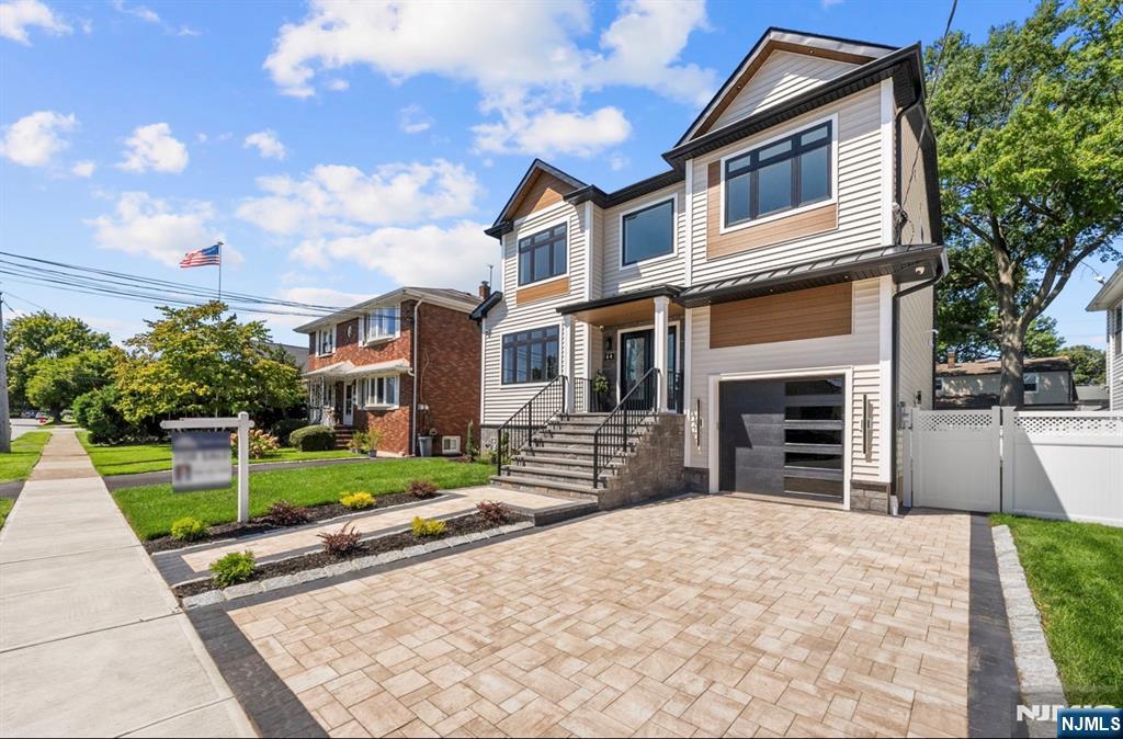 44 Liberty Street - Photo 2