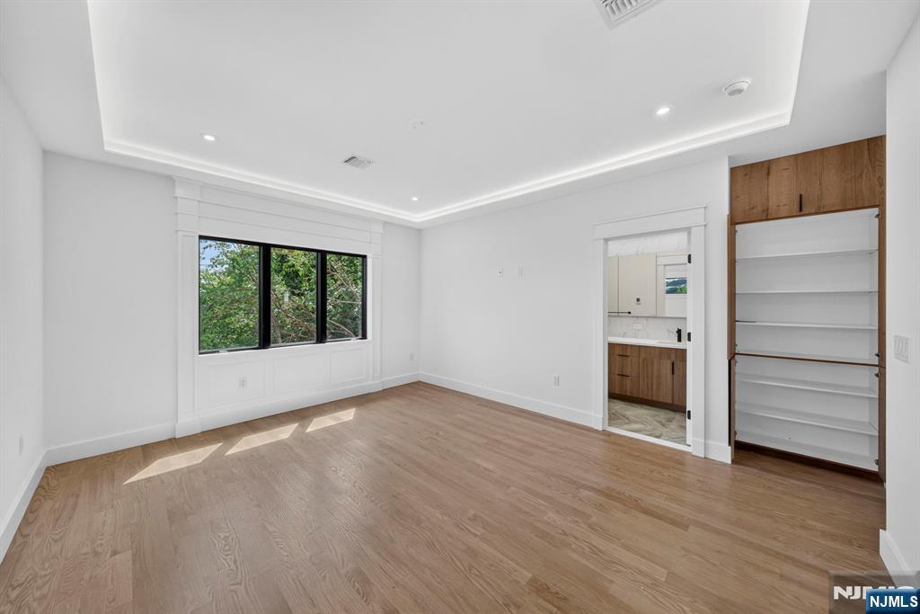 122 Edsall Avenue — photo 23