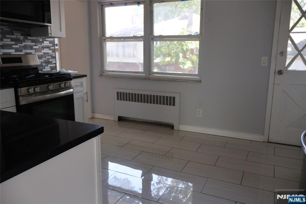 1032 Glen - Photo 4