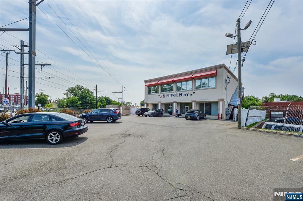 85A Walnut Street - Photo 1
