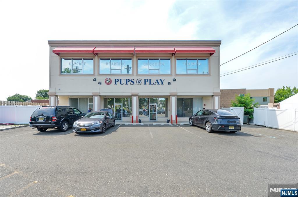 85A Walnut Street - Photo 2